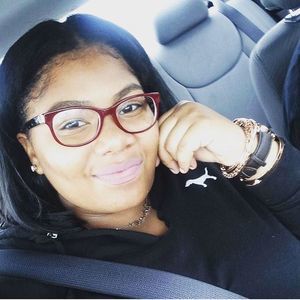 Meet your Posher, Dejunae